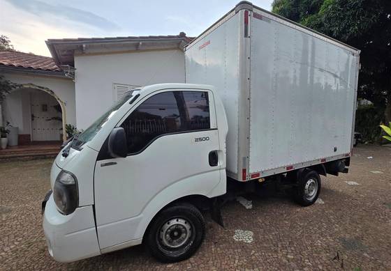 KIA BONGO 2.5 K-2500 4X2 CS TURBO DIESEL 2P MANUAL
